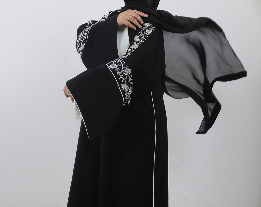 Elyanna Abaya