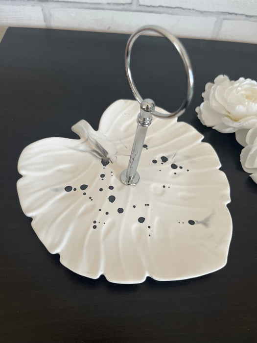 Leaf plate