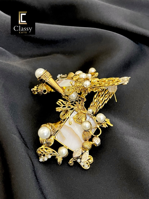 Majestic Gold Studs