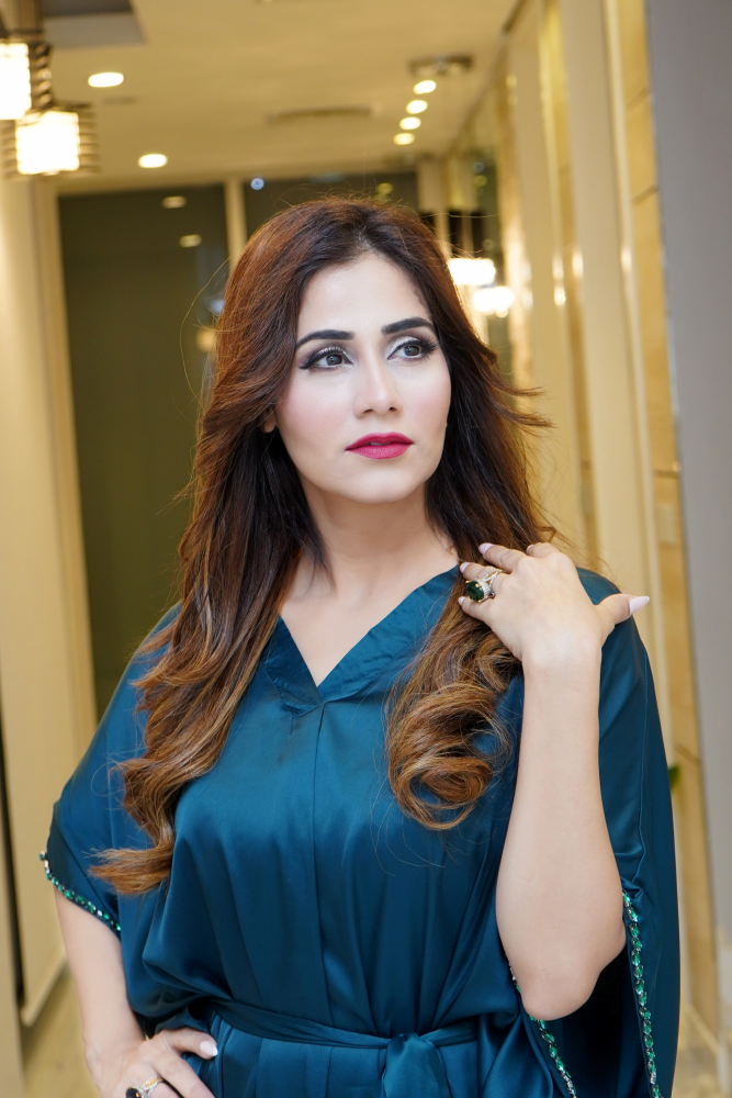 Sharjah - Maxi