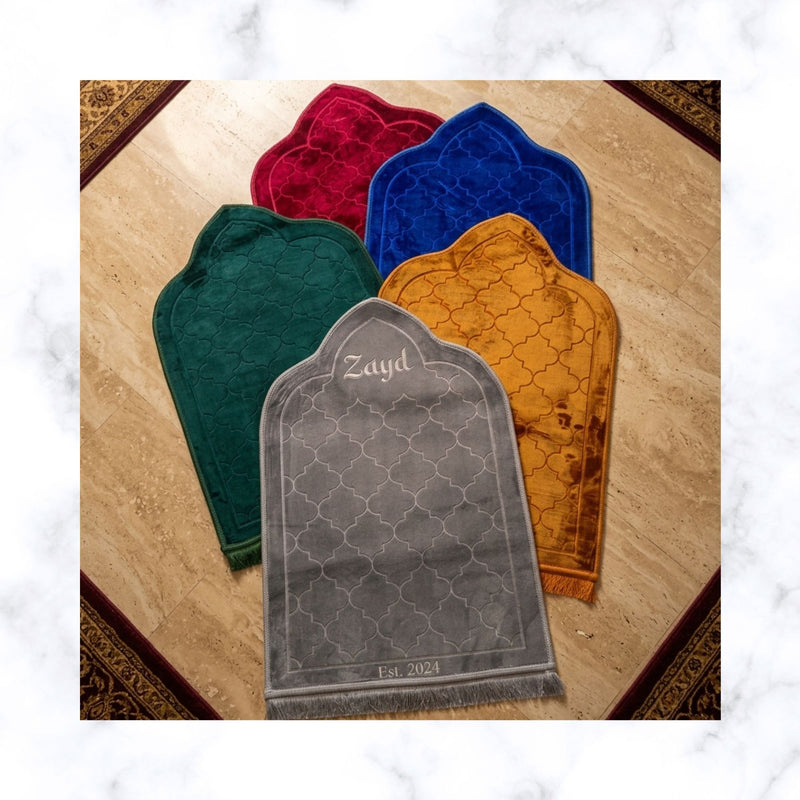 Personalized Velvet Prayer Mat & Gift Sets | Ramadan, Eid, Umrah, Hajj