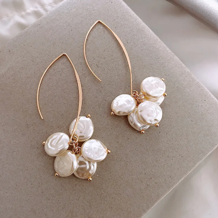 Wild Pearl Long Earrings
