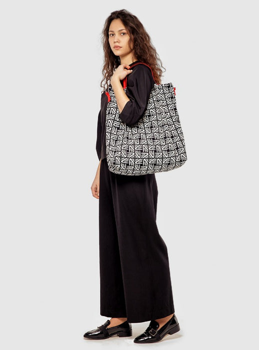 Anni Teriani  Tote Bag “W&B”