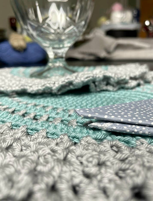 Onyx Oval Placemat